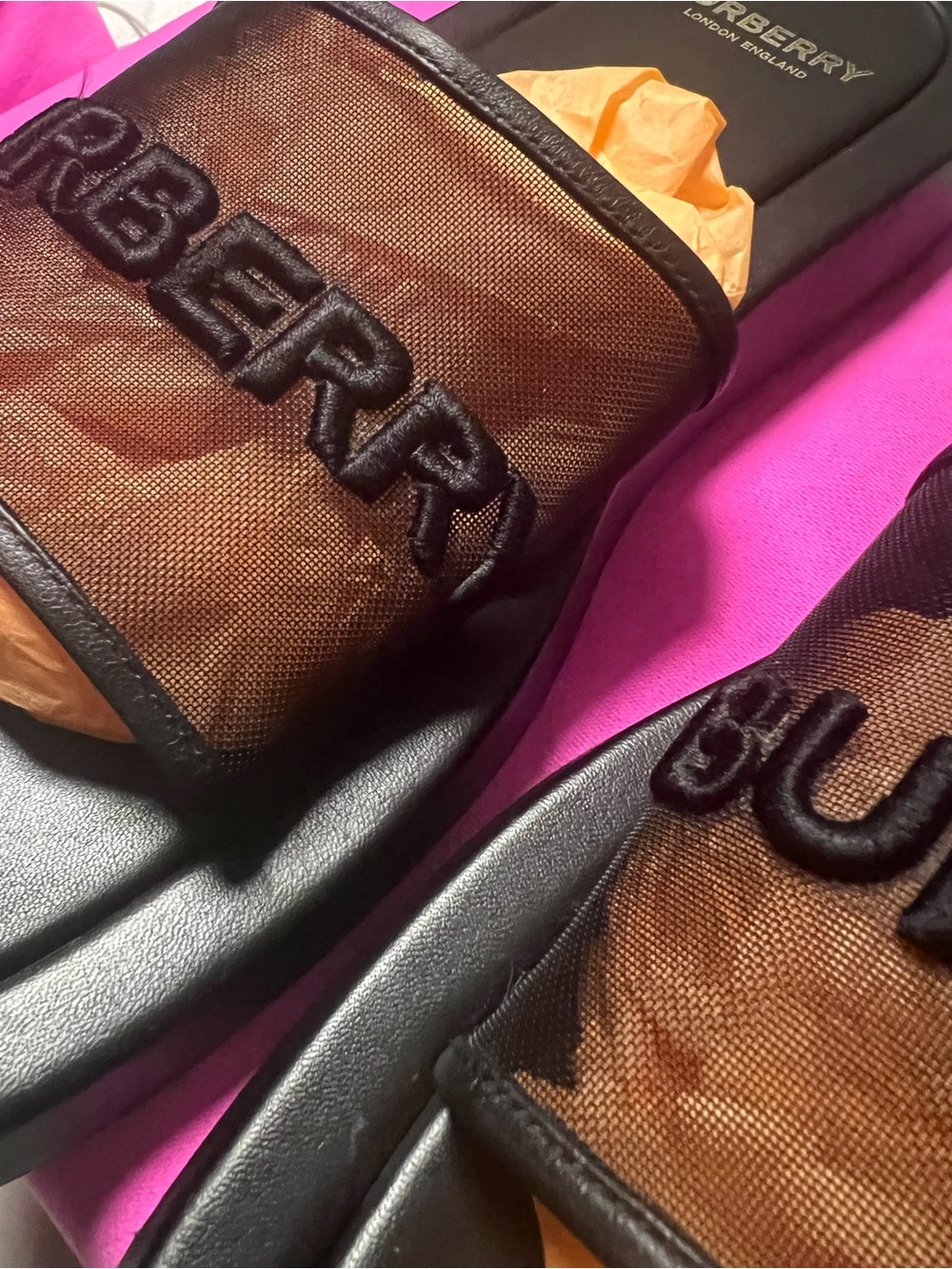 AUTHENTIC BURBERRY Black Mesh Logo Slide Sandal. - Picture 3 of 14